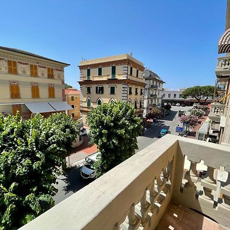 Big Wave Apartment - Levanto, 5 Terre Exterior photo